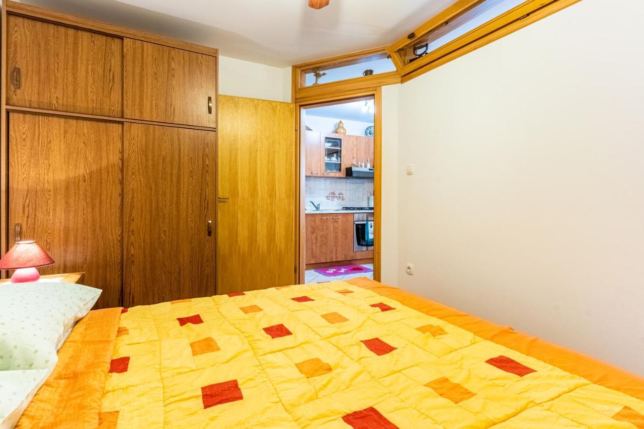 Kovacine Apartment Црес Экстерьер фото