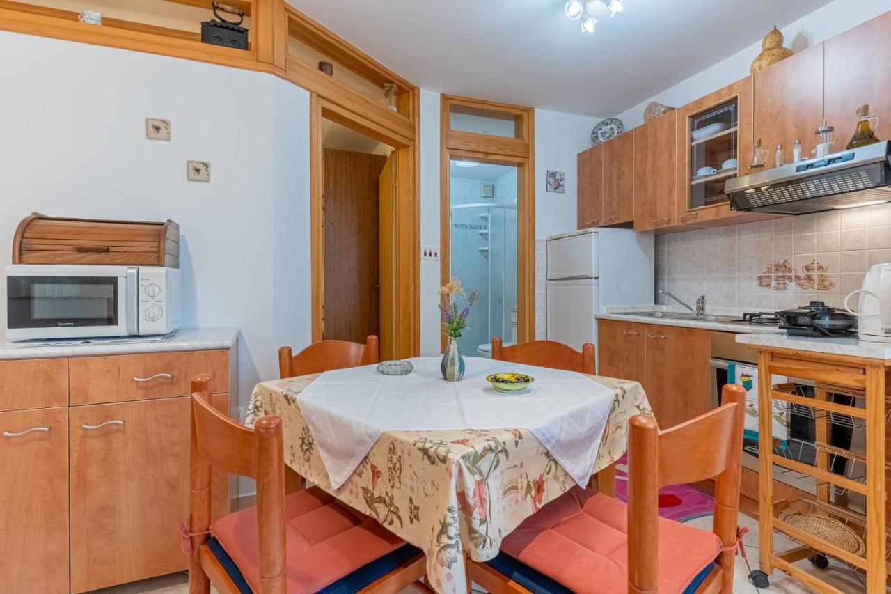 Kovacine Apartment Црес Экстерьер фото